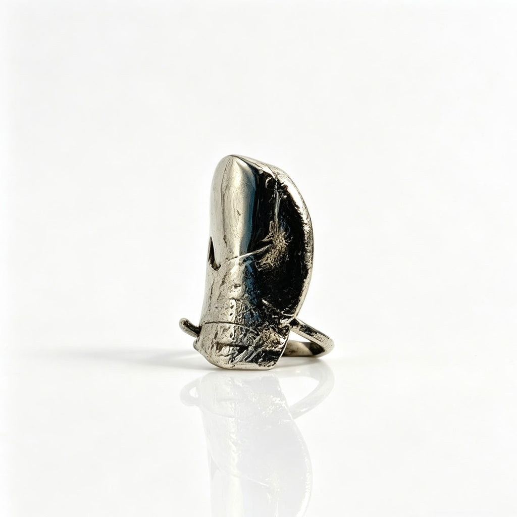Ecdysis Thumb Ring