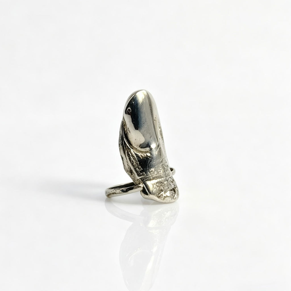 Ecdysis Thumb Ring