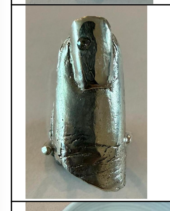 Ring Finger with White Topaz