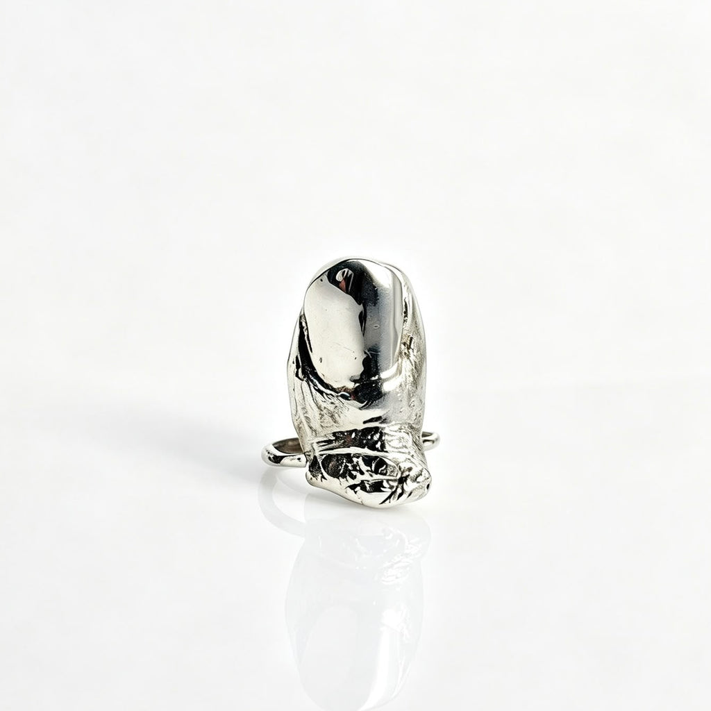 Ecdysis Thumb Ring